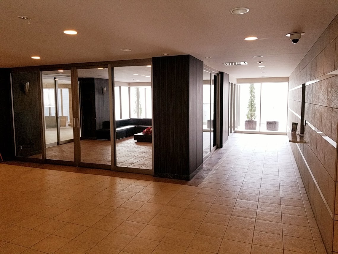 プレミスト東陽町のエントランスホール