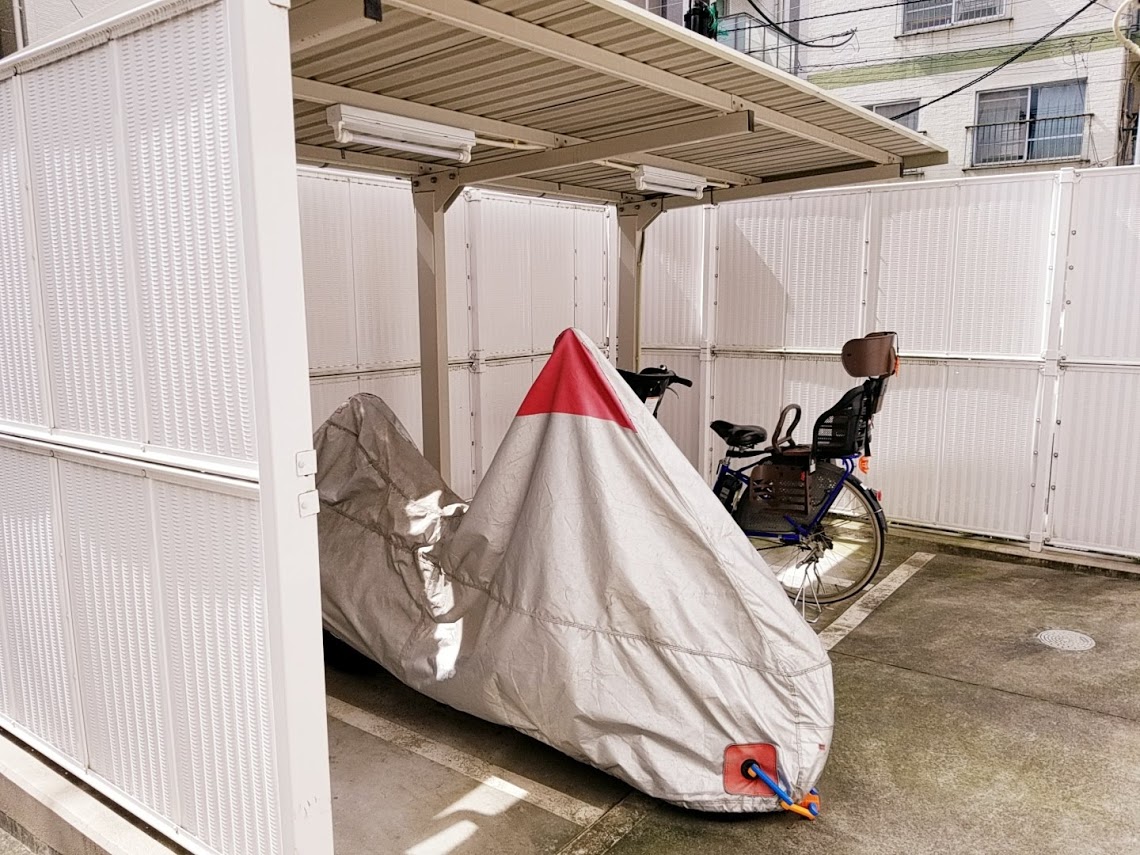 プレミスト東陽町のバイク置き場