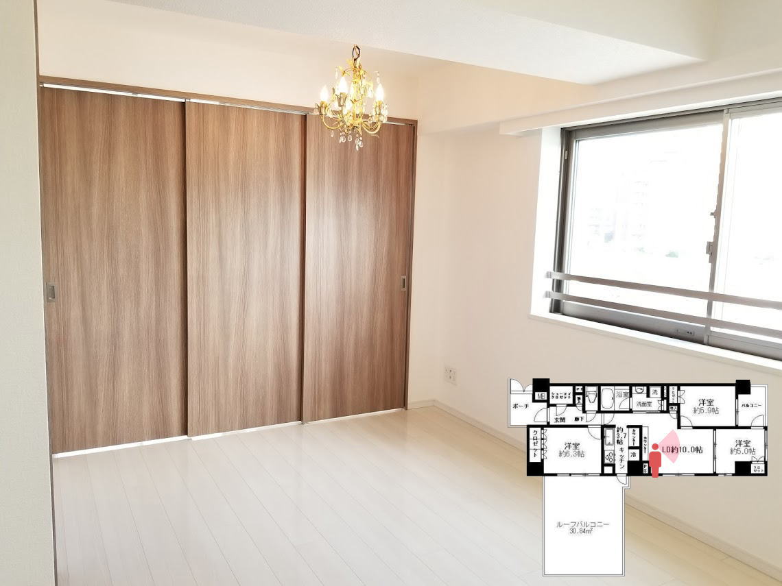 プレミスト東陽町のリビングルームの引き戸